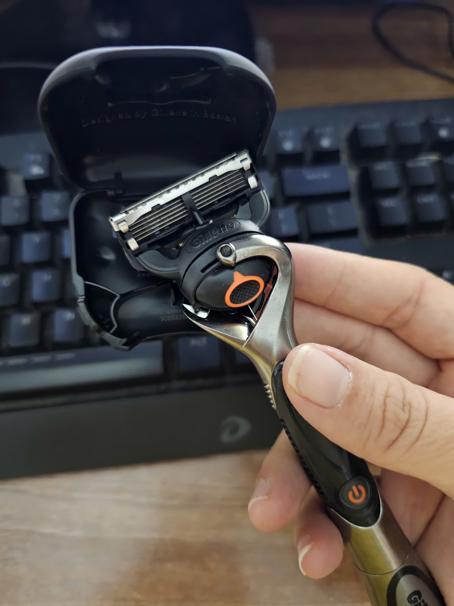 z7218677364455_04592757edeb027917e72e7221b92c81